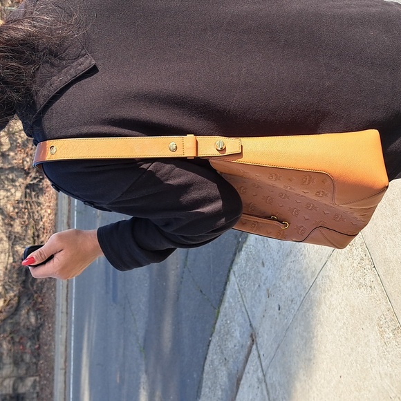 Brown Monogram Shoulder Bag MCM - Picture 2 of 16